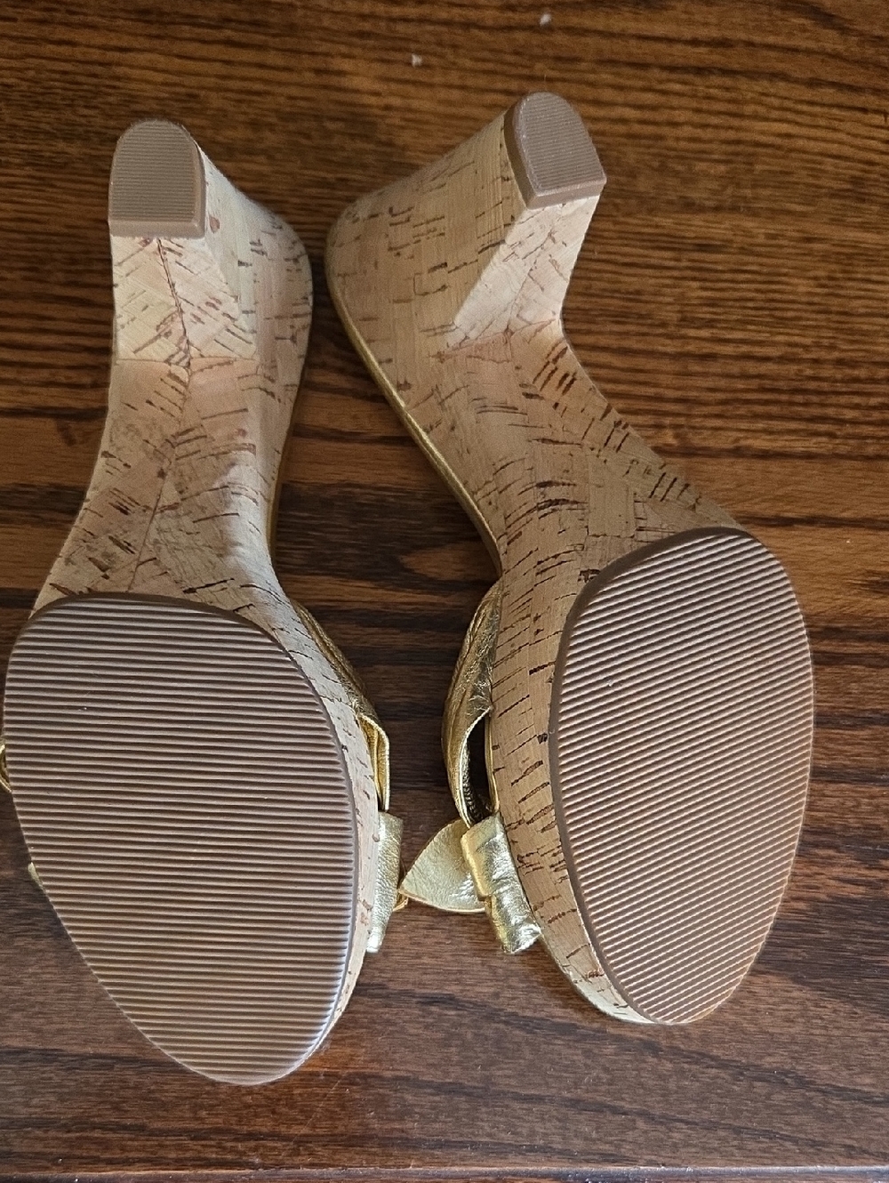 NWOB COACH Karen Gold Bow Cork Heels - Picture 6 of 10